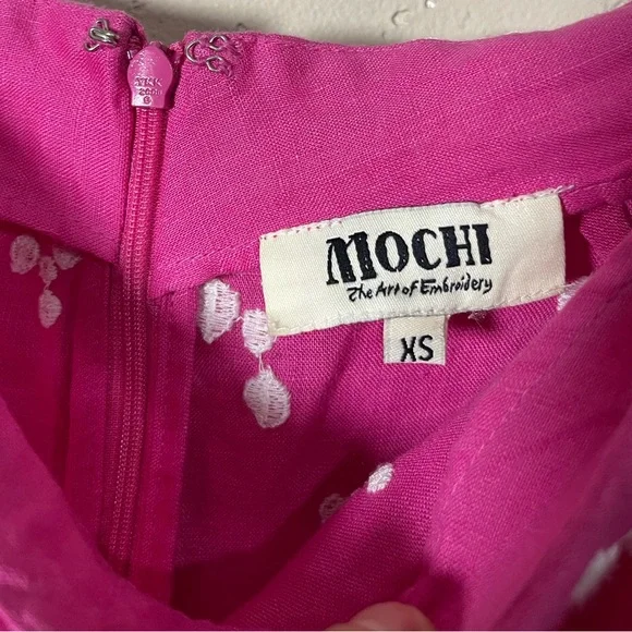 Mochi | SET! Embroidered hot pink floral two piece set - Picture 3 of 8
